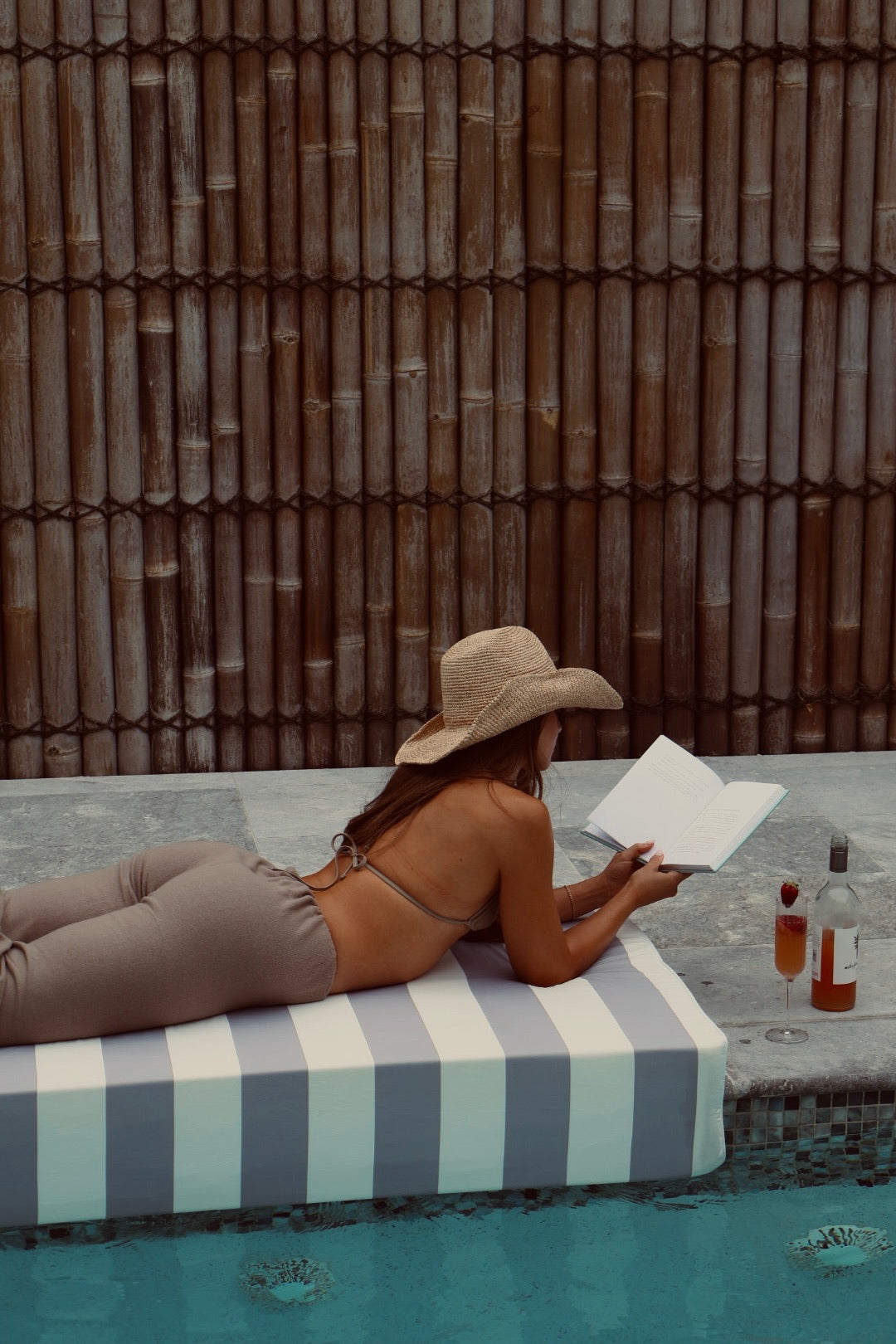 Double Pool Cushion - 1200mm x 550mm